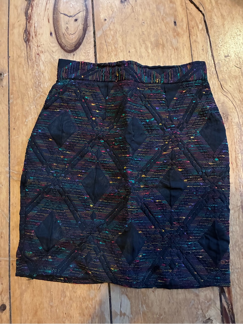 Lustre par Yasmine Design Textured Black Multicolor Mini Skirt